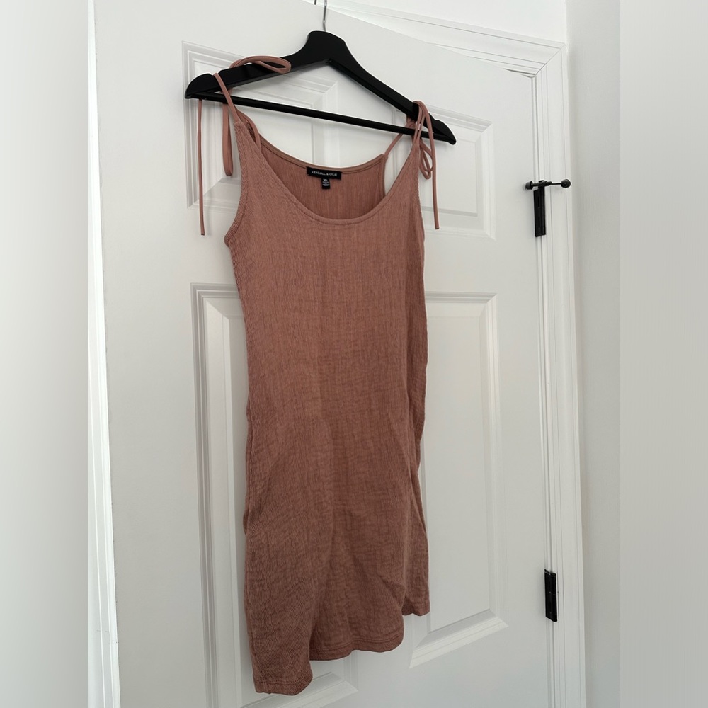 Dress - Picture 2 of 5